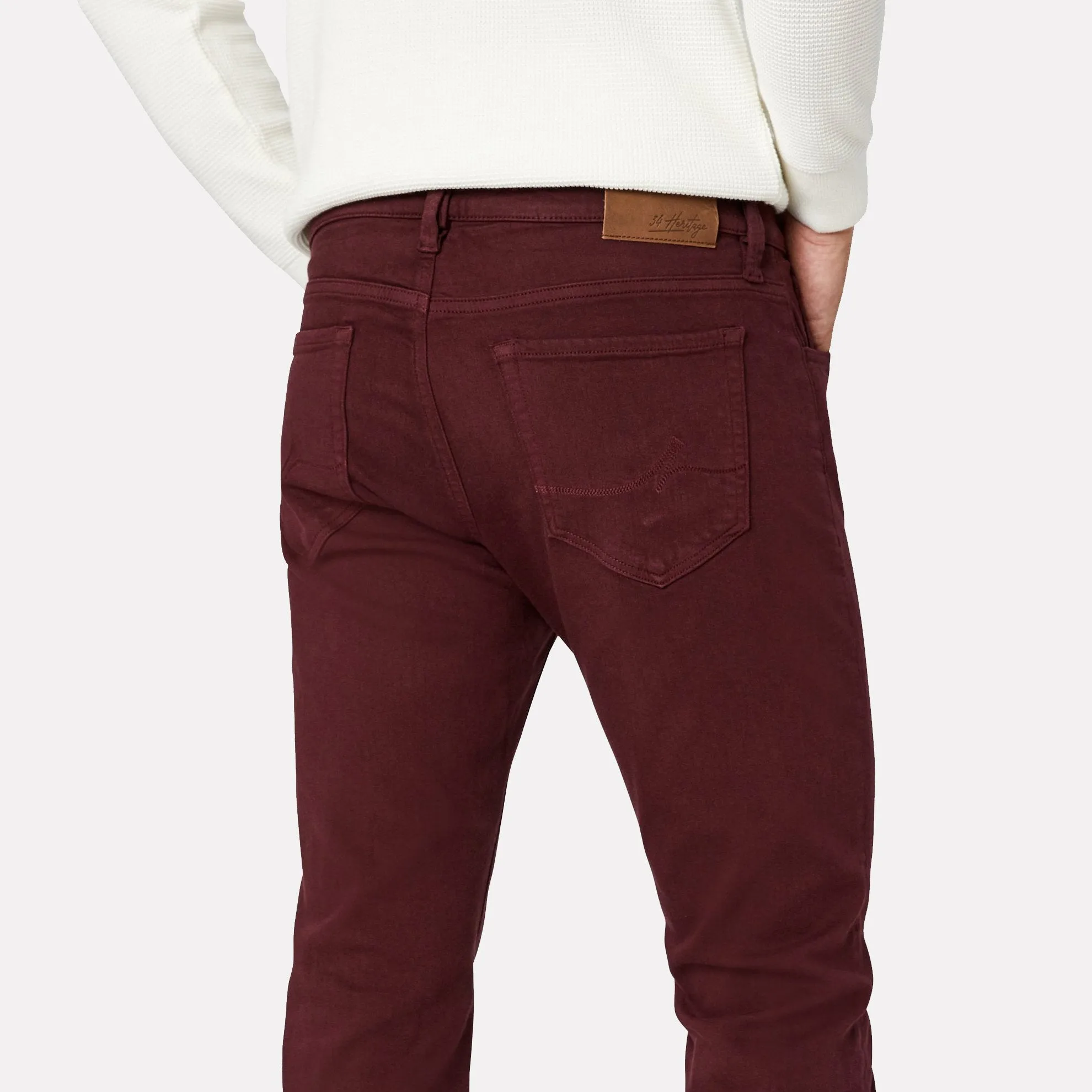 Cool Slim Fit Denim Jeans / Burgundy Comfort